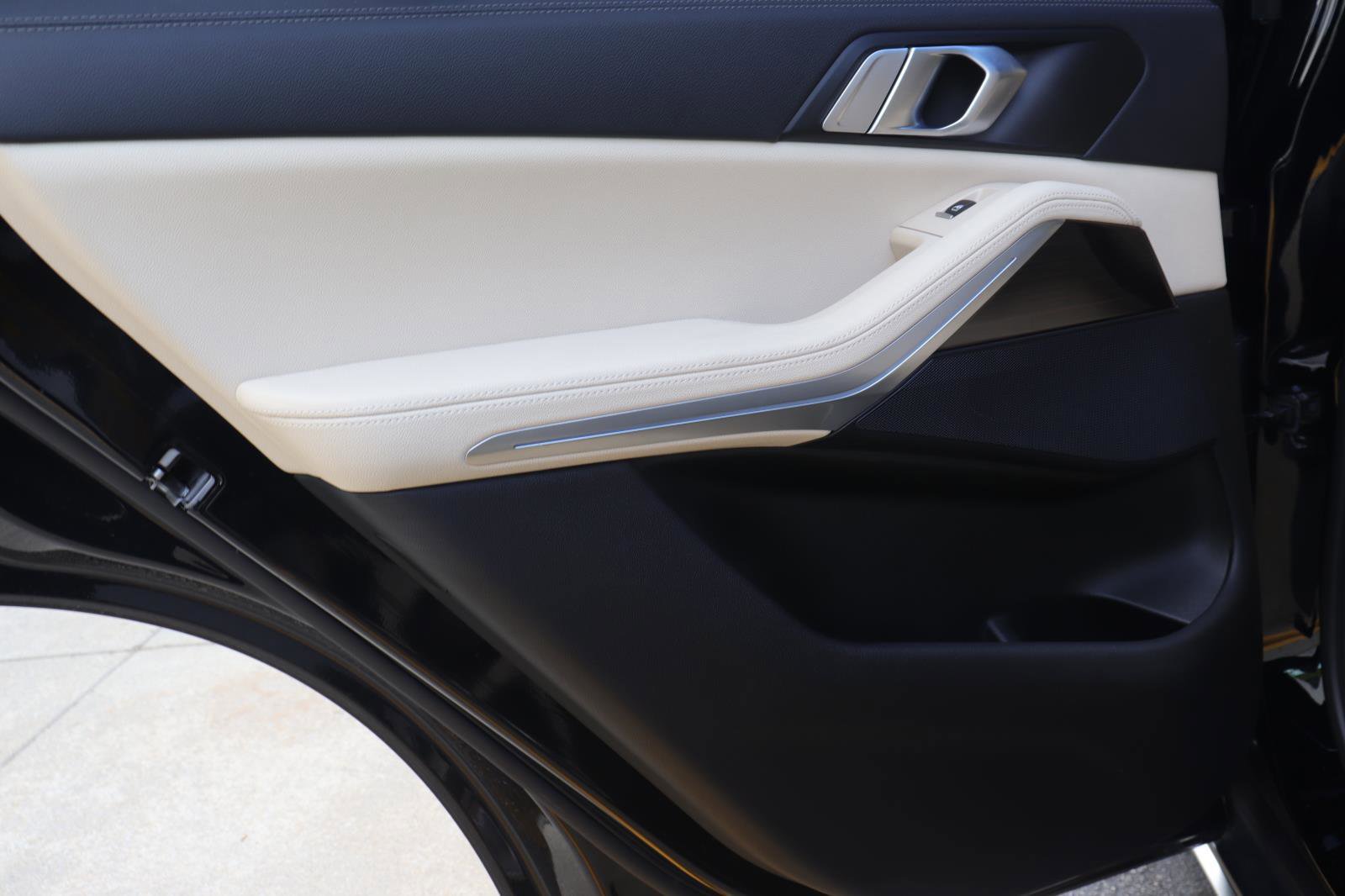 Used 2021 BMW X5 sDrive40i w/ Convenience Package image 11