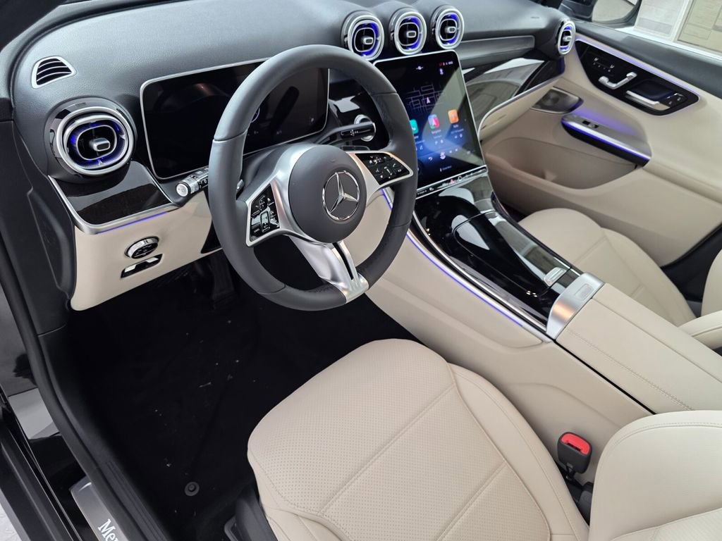 New 2026 Mercedes-Benz GLC 300 4MATIC image 7
