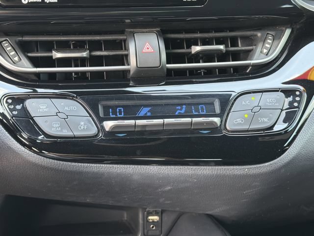 Used 2018 Toyota C-HR XLE FWD image 25