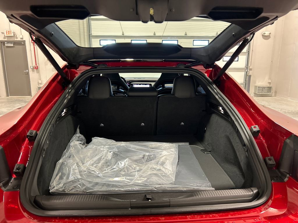 New 2026 Dodge Charger R/T AWD/4WD image 33