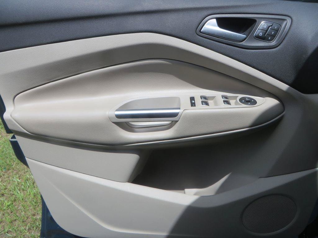 Used 2019 Ford Escape Titanium FWD image 20