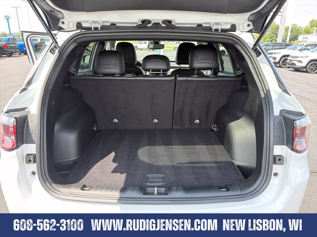 Used 2025 Jeep Compass Limited AWD/4WD image 21