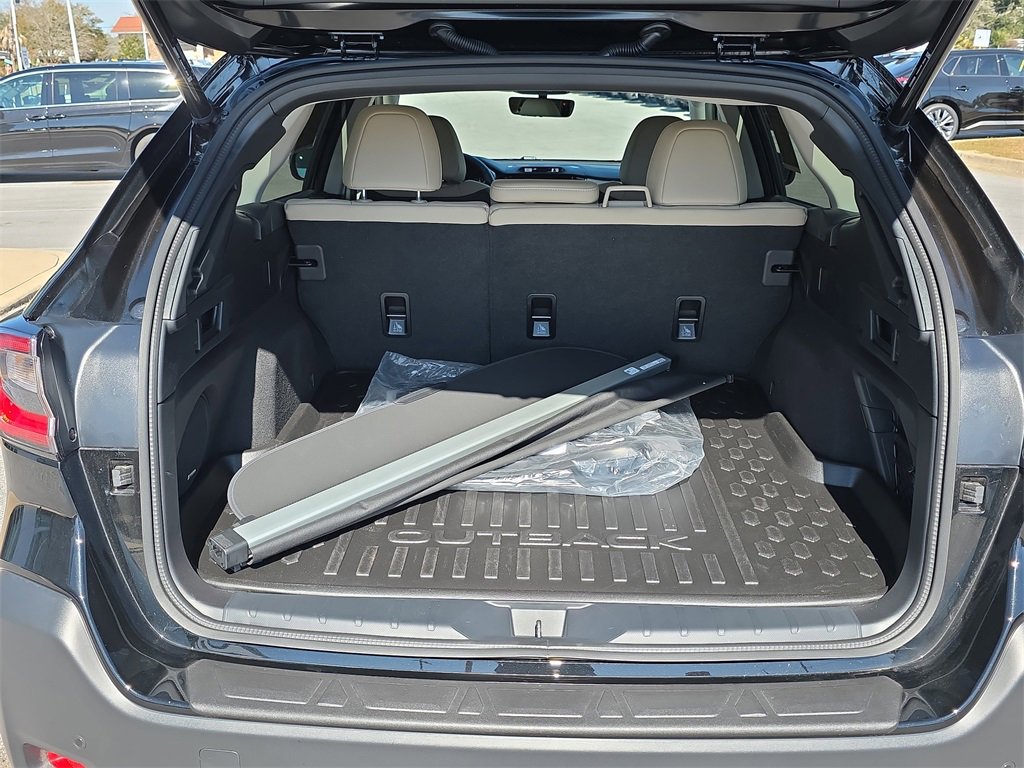 Certified 2025 Subaru Outback Limited image 36