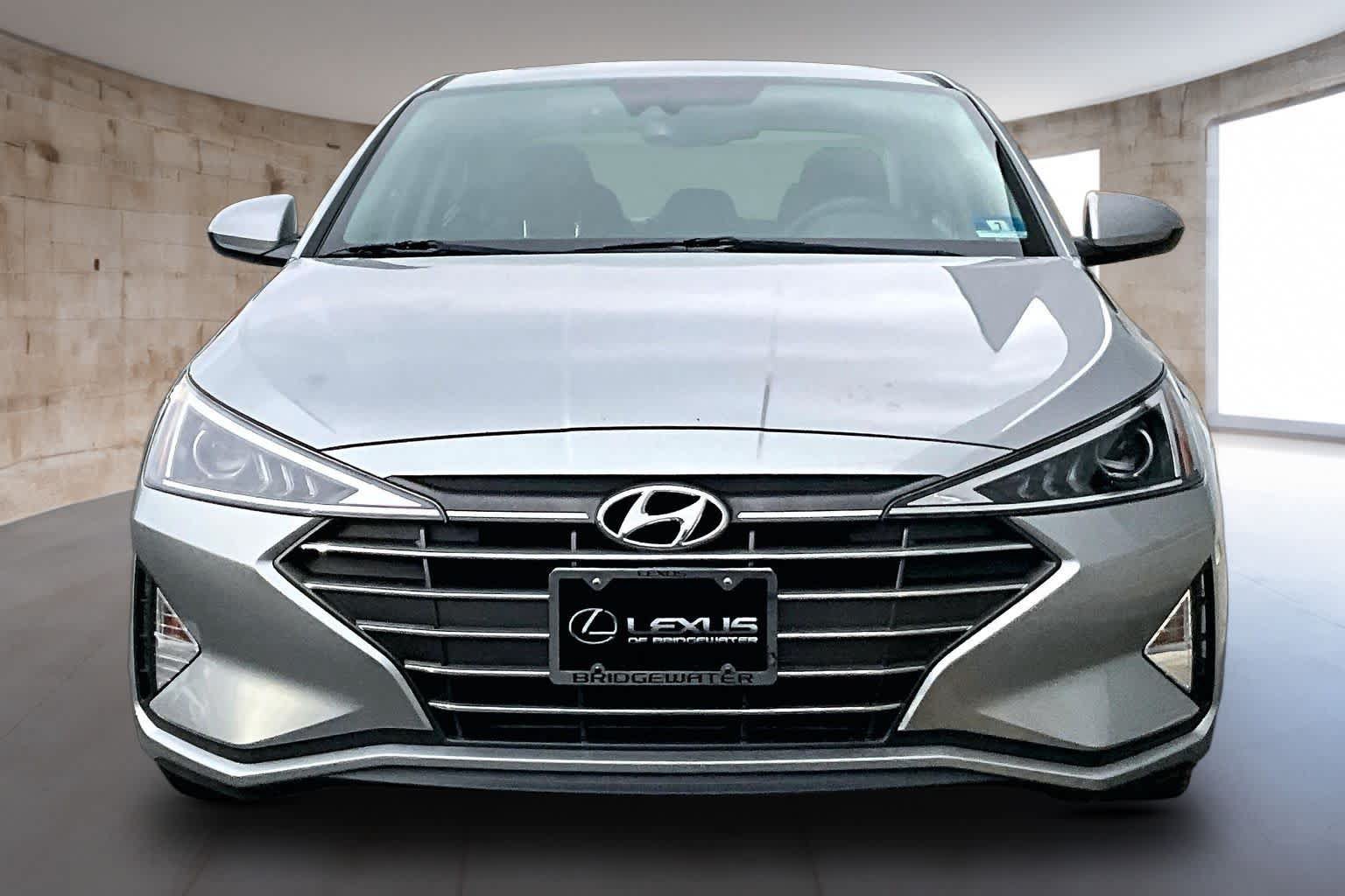 Used 2020 Hyundai Elantra Value Edition w/ Cargo Package (C1) FWD image 2
