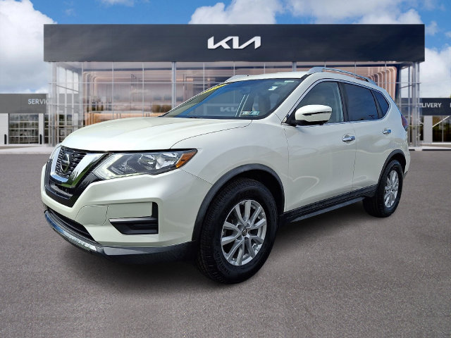Used 2018 Nissan Rogue SV w/ Premium Package AWD/4WD image 3