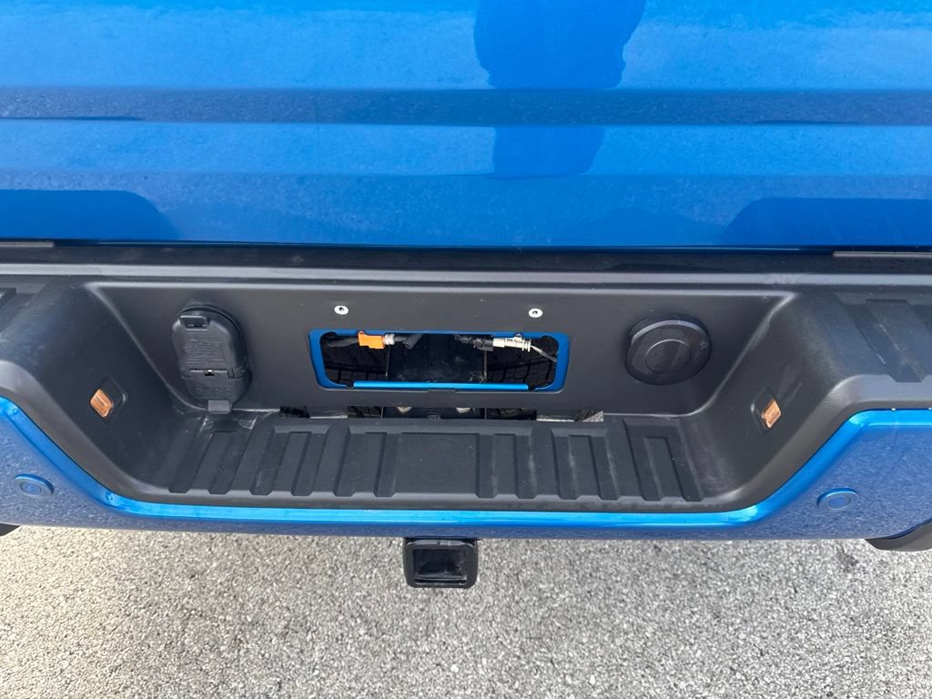 Used 2021 Chevrolet Colorado Z71 w/ Safety Package AWD/4WD image 43