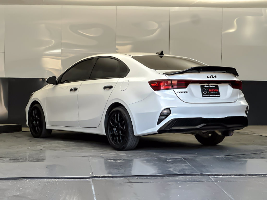 Used 2023 Kia Forte LXS FWD image 5
