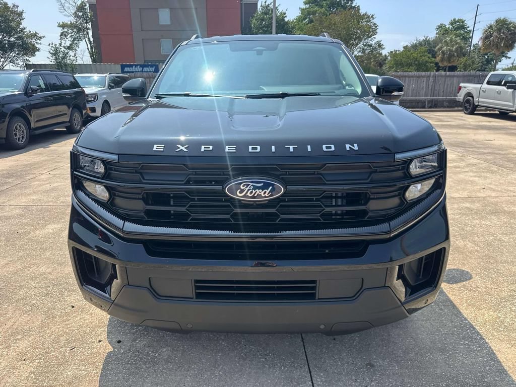New 2026 Ford Expedition Active RWD image 2