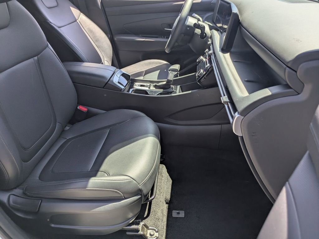 Used 2025 Hyundai Santa Cruz SEL AWD/4WD image 29