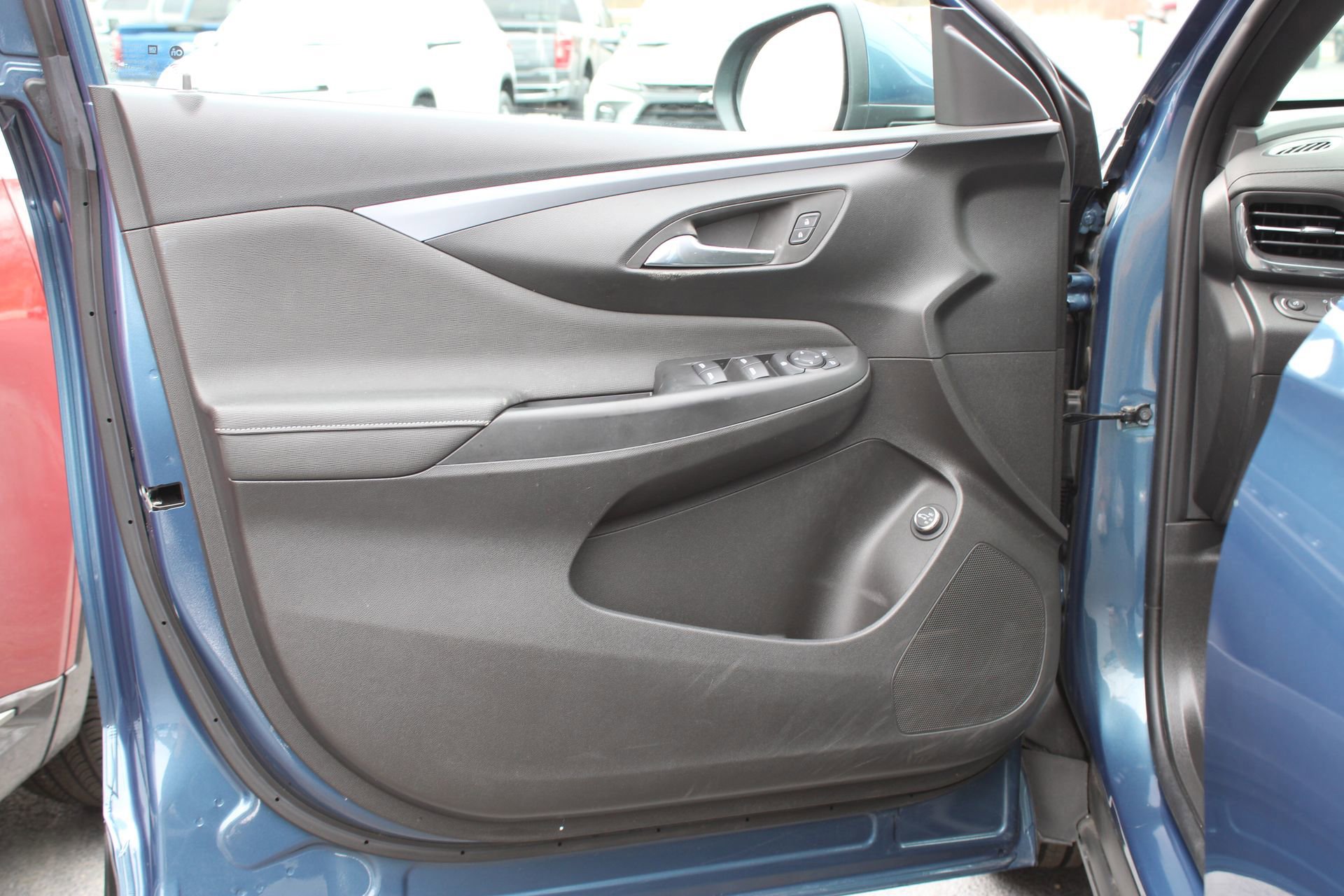 Used 2024 Buick Envista Preferred w/ Convenience I Package image 12