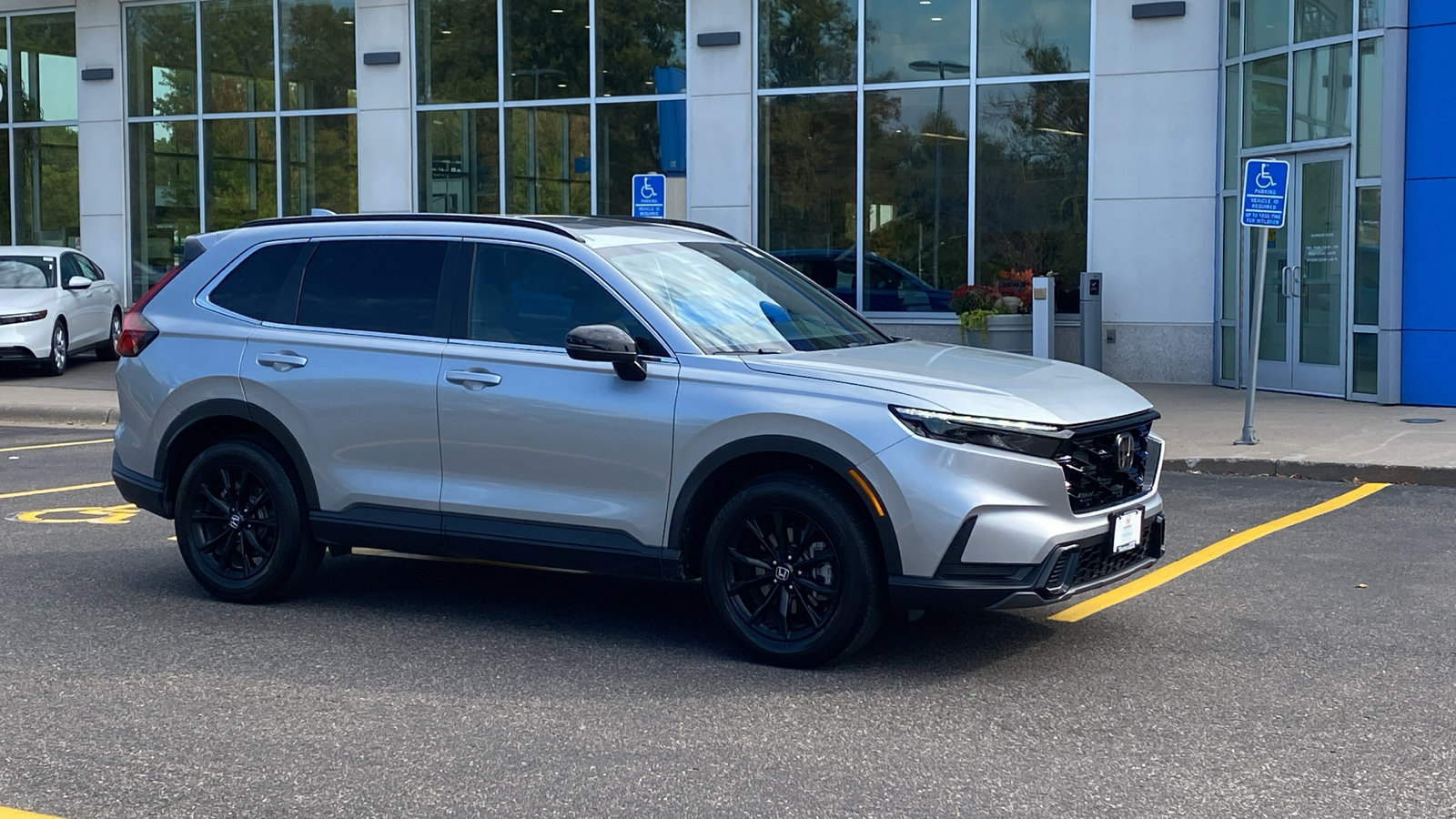 Certified 2025 Honda CR-V Sport image 1