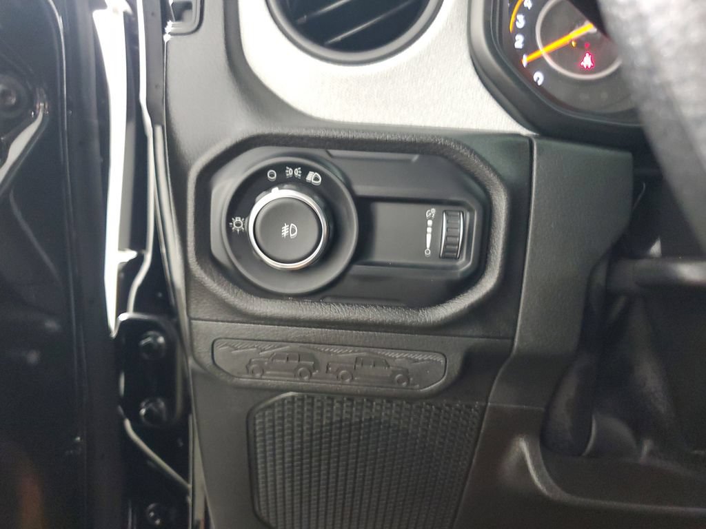 Used 2026 Jeep Wrangler Unlimited Sport AWD/4WD image 27