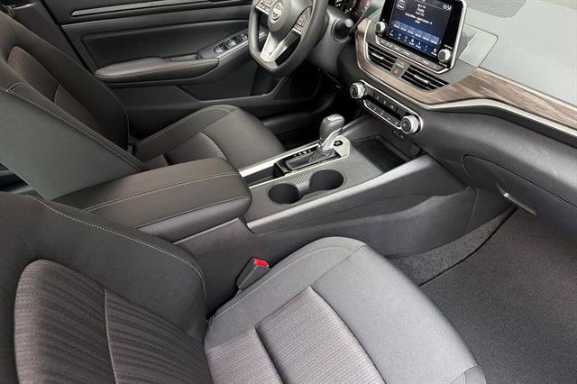 New 2026 Nissan Altima 2.5 SV FWD image 16