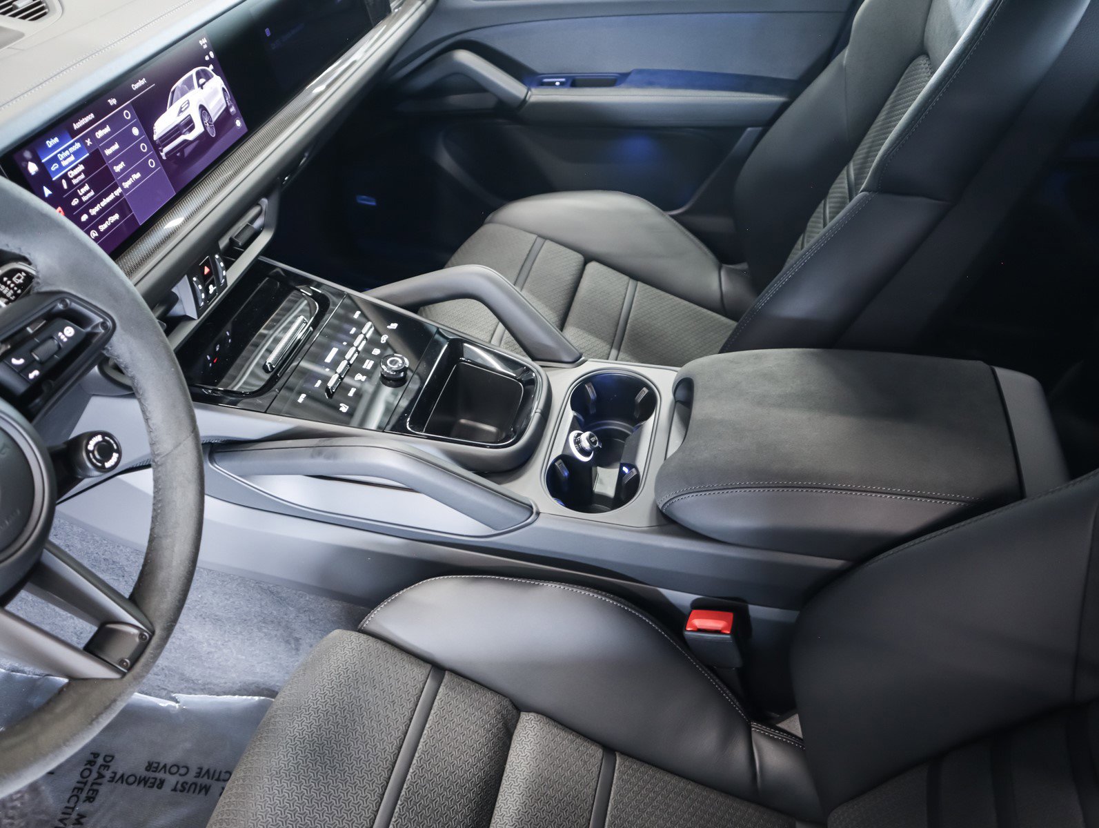 New 2026 Porsche Cayenne GTS image 18