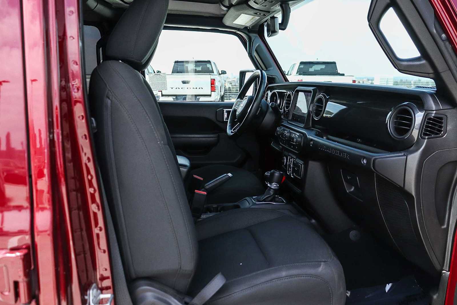 Used 2021 Jeep Wrangler Unlimited Sport AWD/4WD image 21