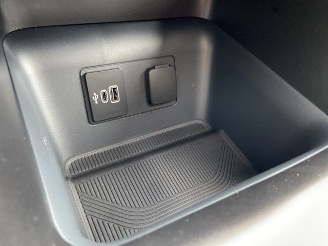 New 2026 Ford Explorer Active image 19