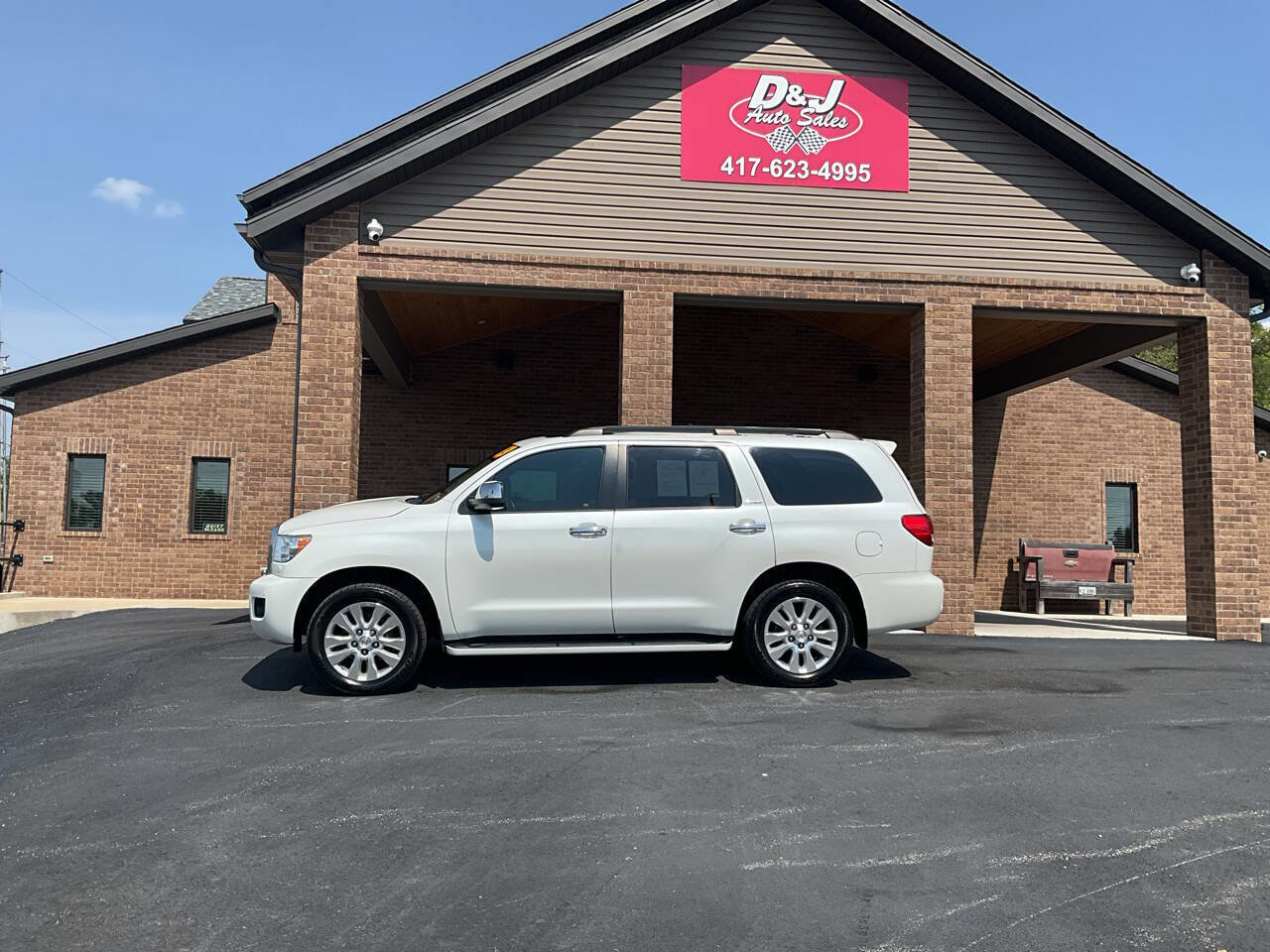 Used 2013 Toyota Sequoia Platinum image 42