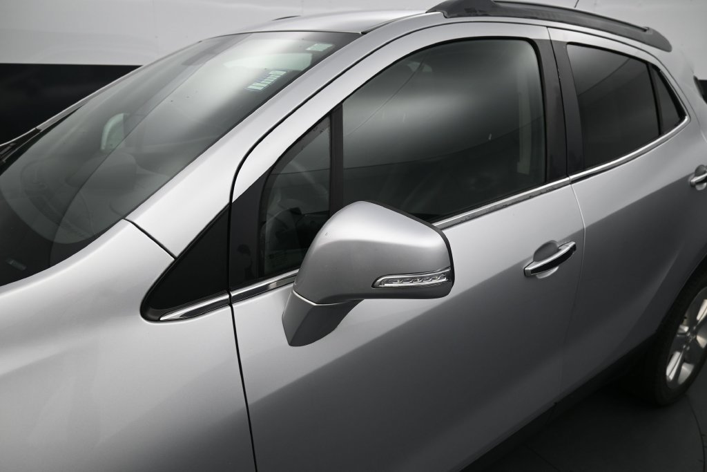 Used 2015 Buick Encore FWD image 14