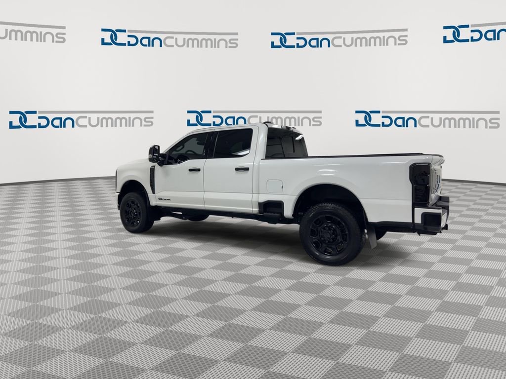 Used 2024 Ford F350 Platinum w/ Snow Plow Prep Package AWD/4WD image 6
