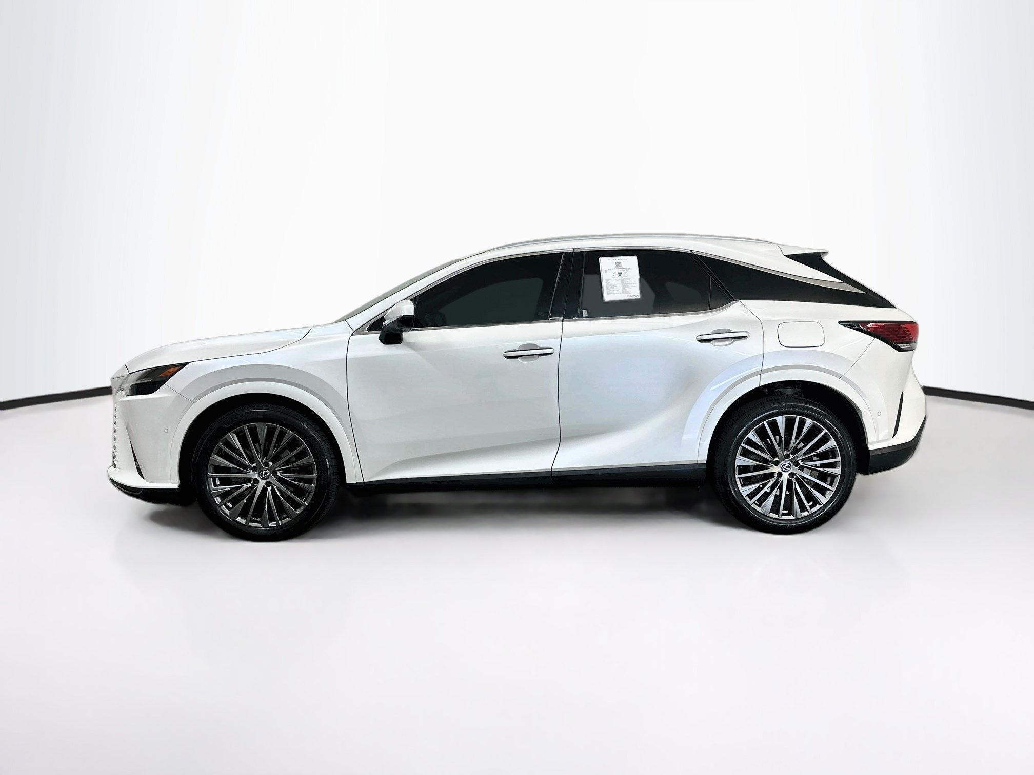 Used 2023 Lexus RX 350 AWD w/ Cold Area Package image 4