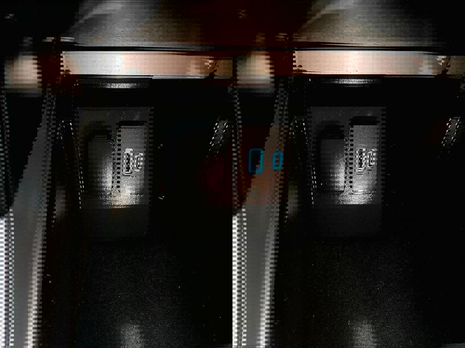 Used 2021 Ford Explorer XLT w/ Equipment Group 202A AWD/4WD image 27