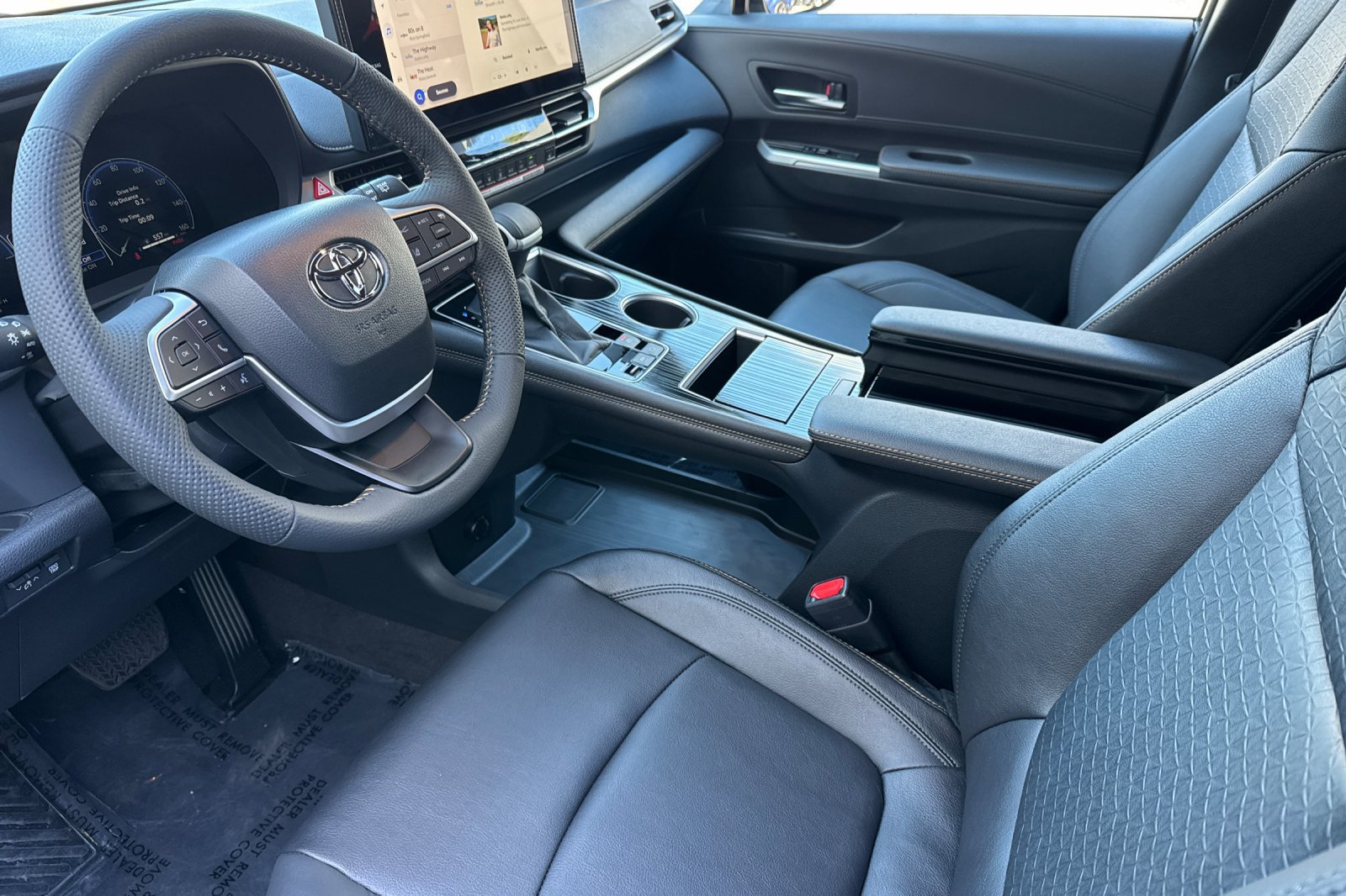 Certified 2026 Toyota Sienna XLE Woodland Edition AWD/4WD image 12