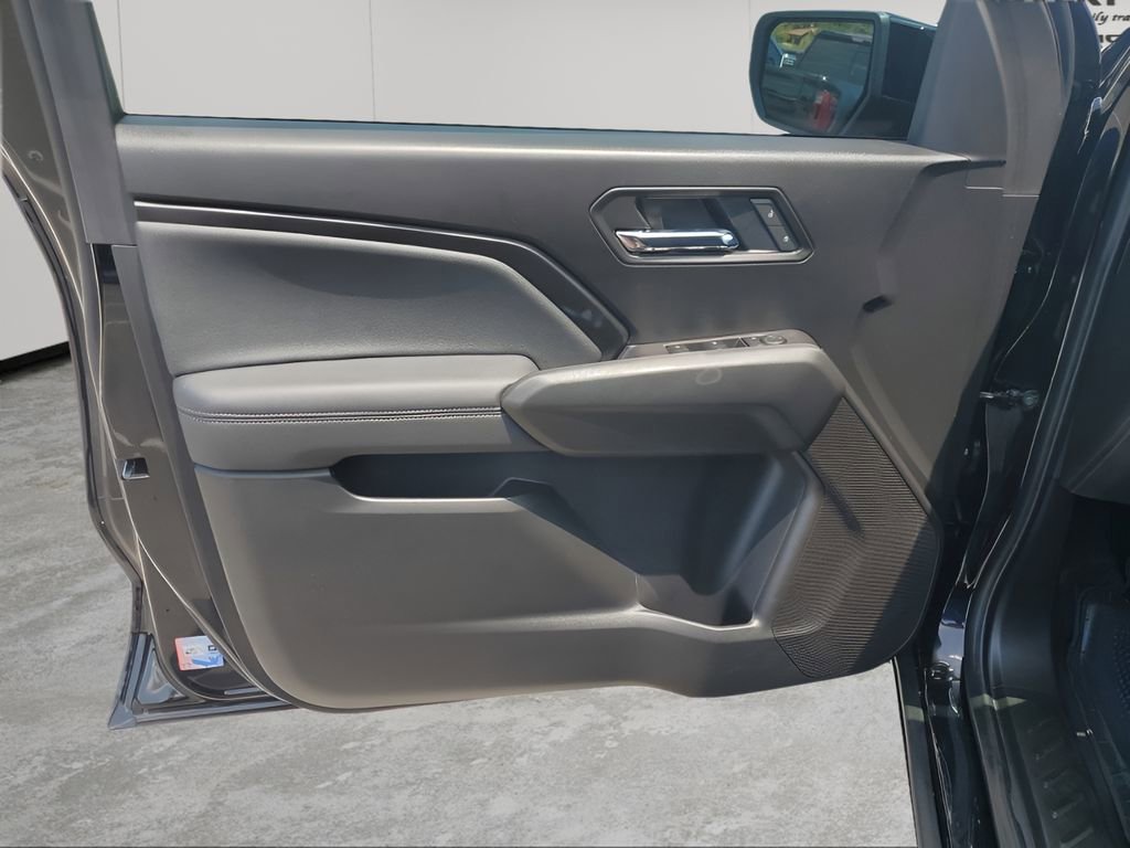 Certified 2025 GMC Canyon Elevation image 25