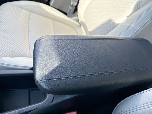 Used 2023 Buick Encore GX Essence w/ Advanced Technology Package image 21