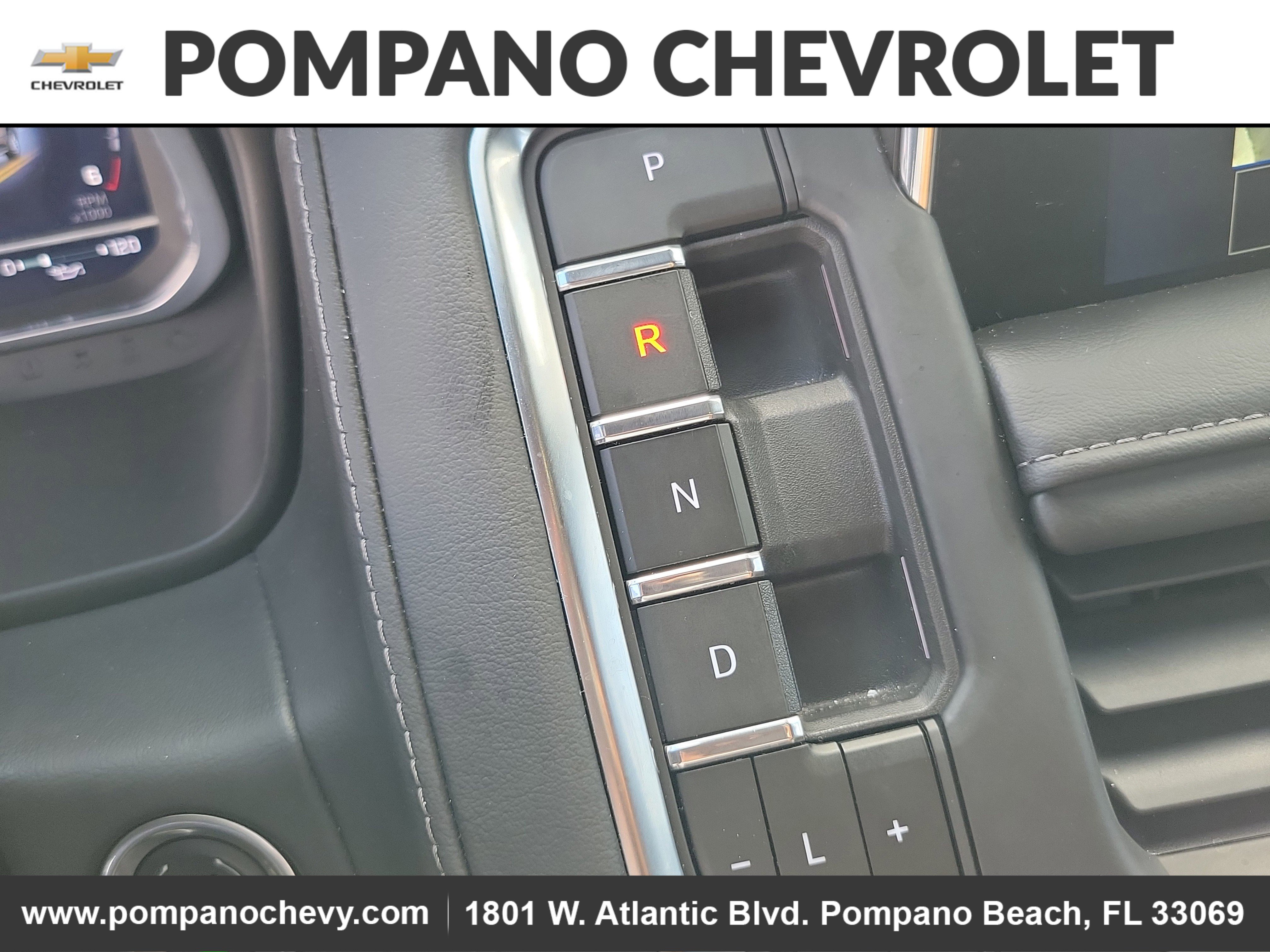 Used 2023 Chevrolet Tahoe Z71 w/ Luxury Package image 32