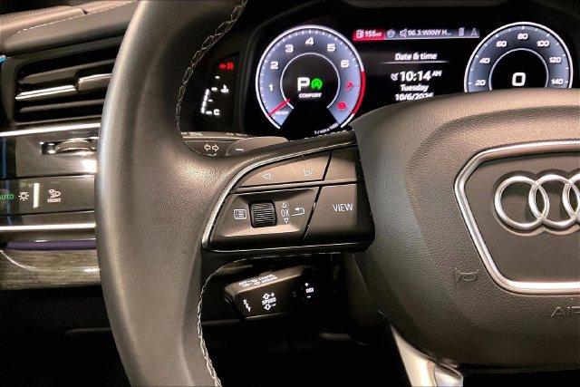 Certified 2025 Audi Q8 Prestige AWD/4WD image 18
