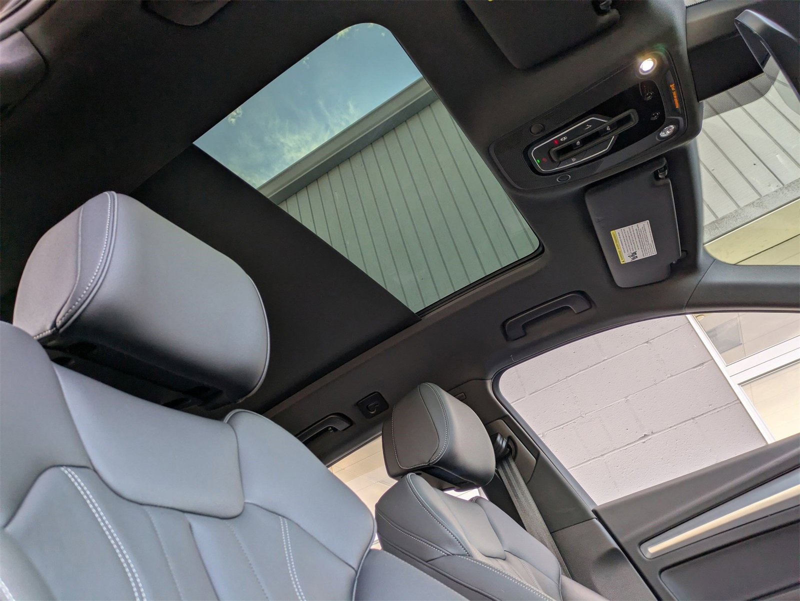 Used 2024 Audi Q5 2.0T Premium w/ Summer of Audi Package image 22