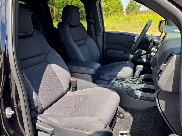 New 2027 Nissan Frontier SV w/ SV Convenience Package RWD image 15
