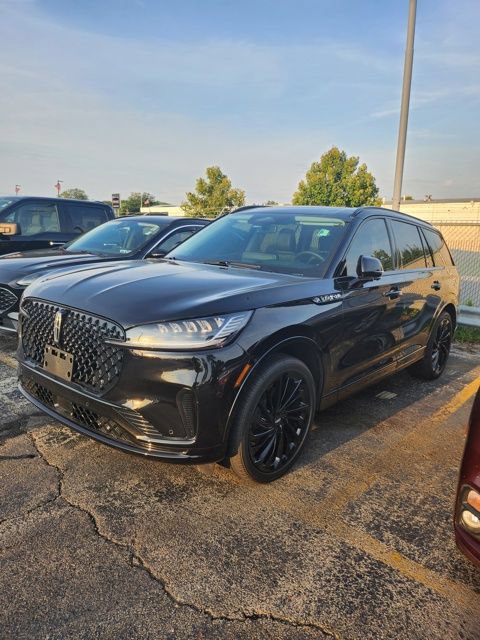 Used 2026 Lincoln Aviator Reserve w/ Jet Appearance Package AWD/4WD image 6