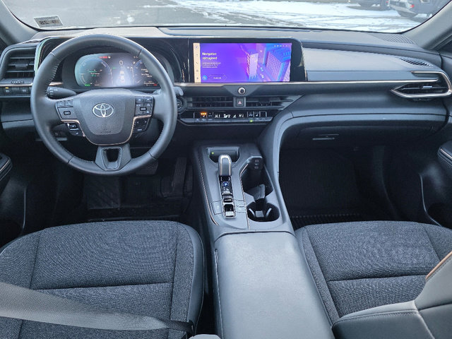 Used 2023 Toyota Crown XLE image 2