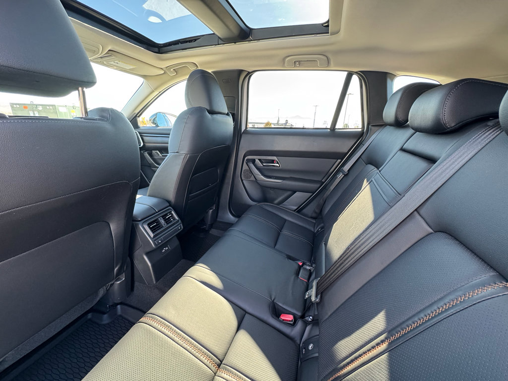 Used 2025 MAZDA CX-50 2.5 Turbo w/ Cargo Package image 16