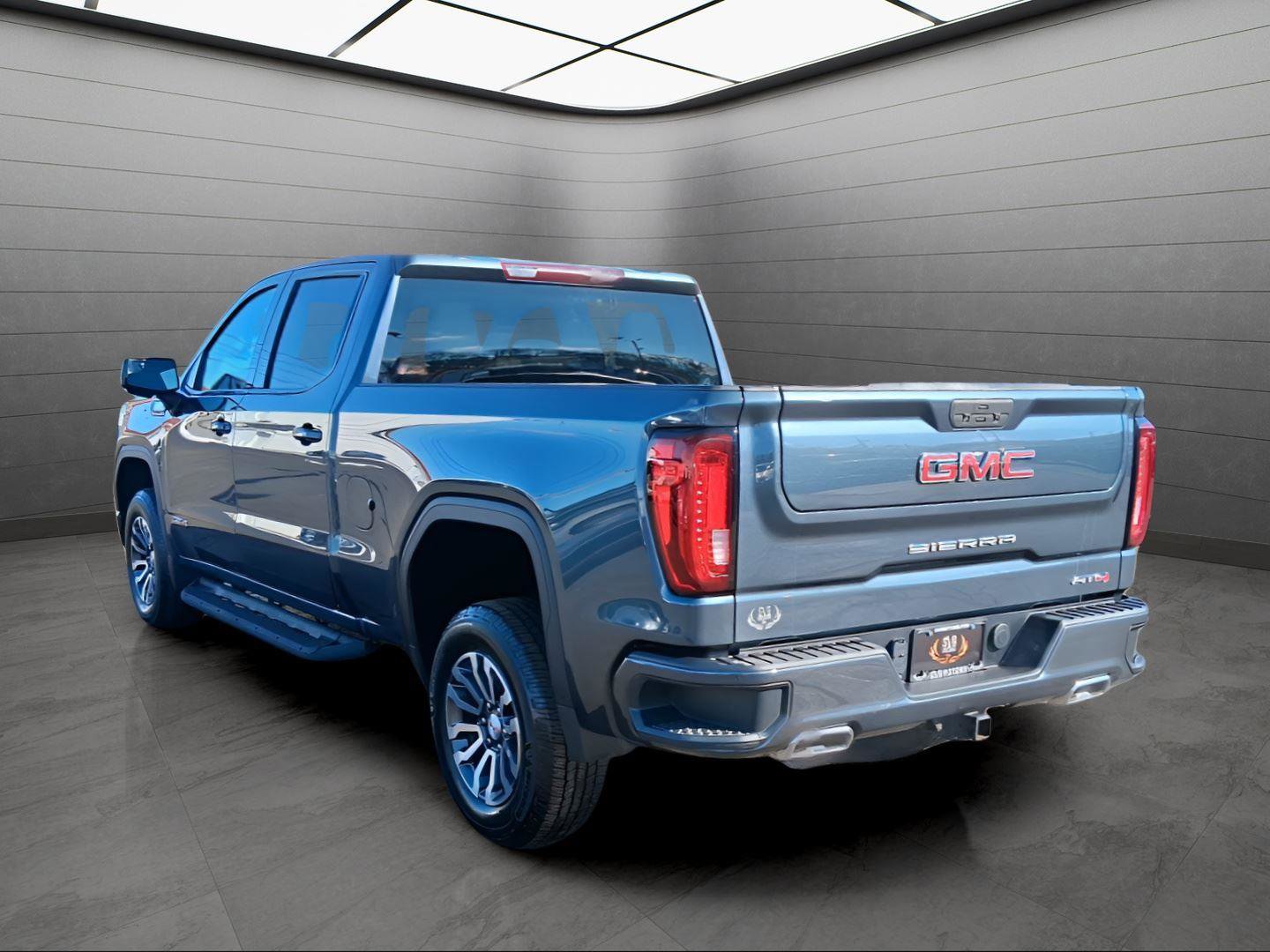 Used 2021 GMC Sierra 1500 AT4 image 4