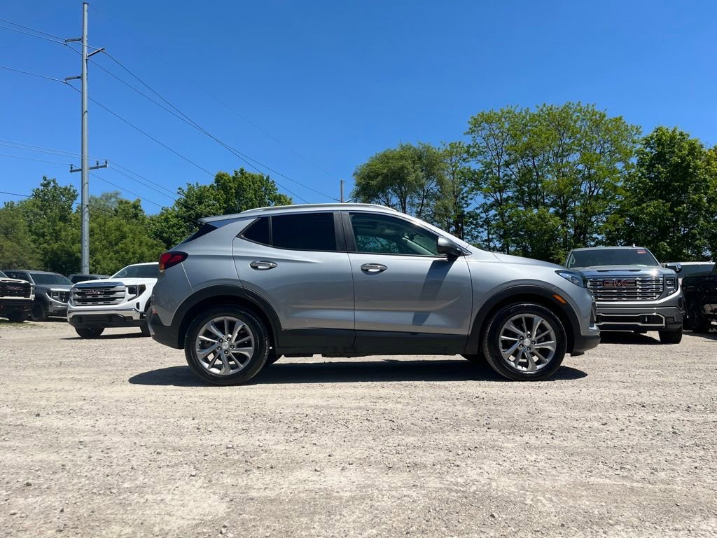 Used 2023 Buick Encore GX Select w/ Experience Buick Package FWD image 8