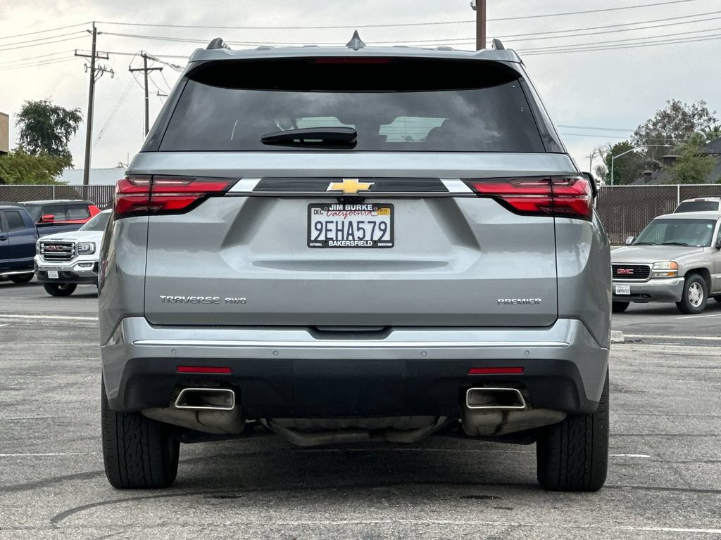 Used 2023 Chevrolet Traverse Premier AWD/4WD image 4