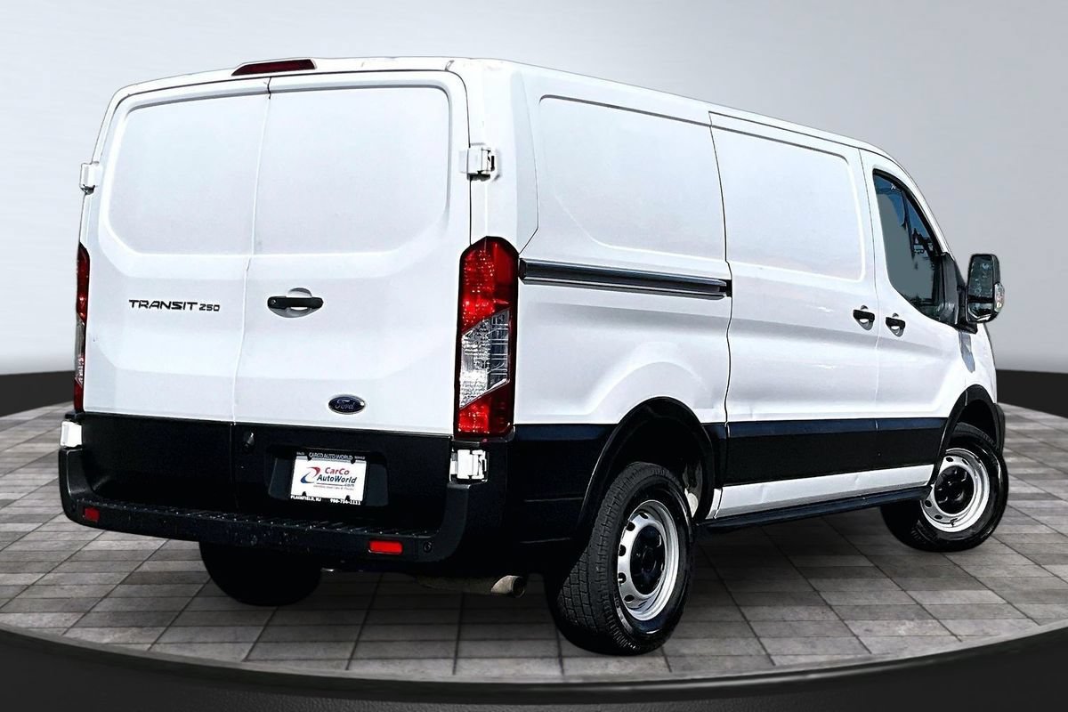 Used 2020 Ford Transit 250 Low Roof w/ Load Area Protection Package RWD image 5