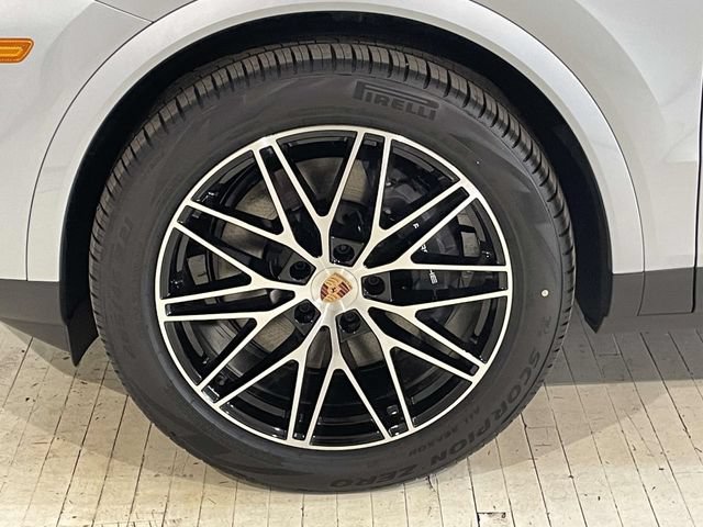 New 2026 Porsche Cayenne AWD/4WD image 10