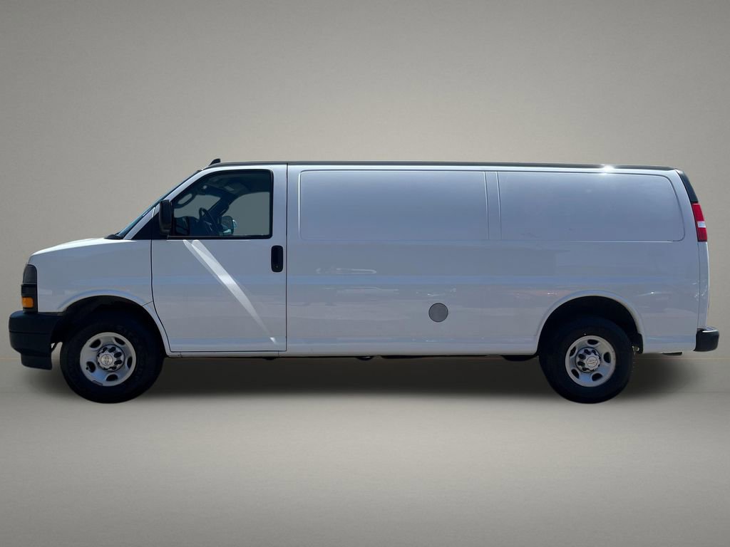 Used 2020 Chevrolet Express 3500 Extended w/ Driver Convenience Package RWD image 2