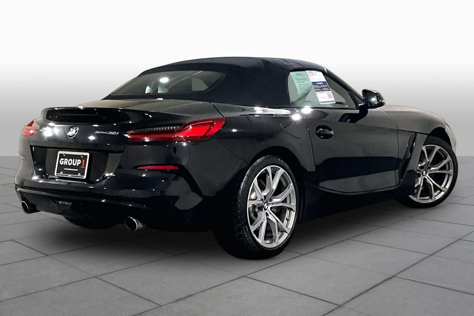 Used 2020 BMW Z4 sDrive30i w/ Convenience Package RWD image 12