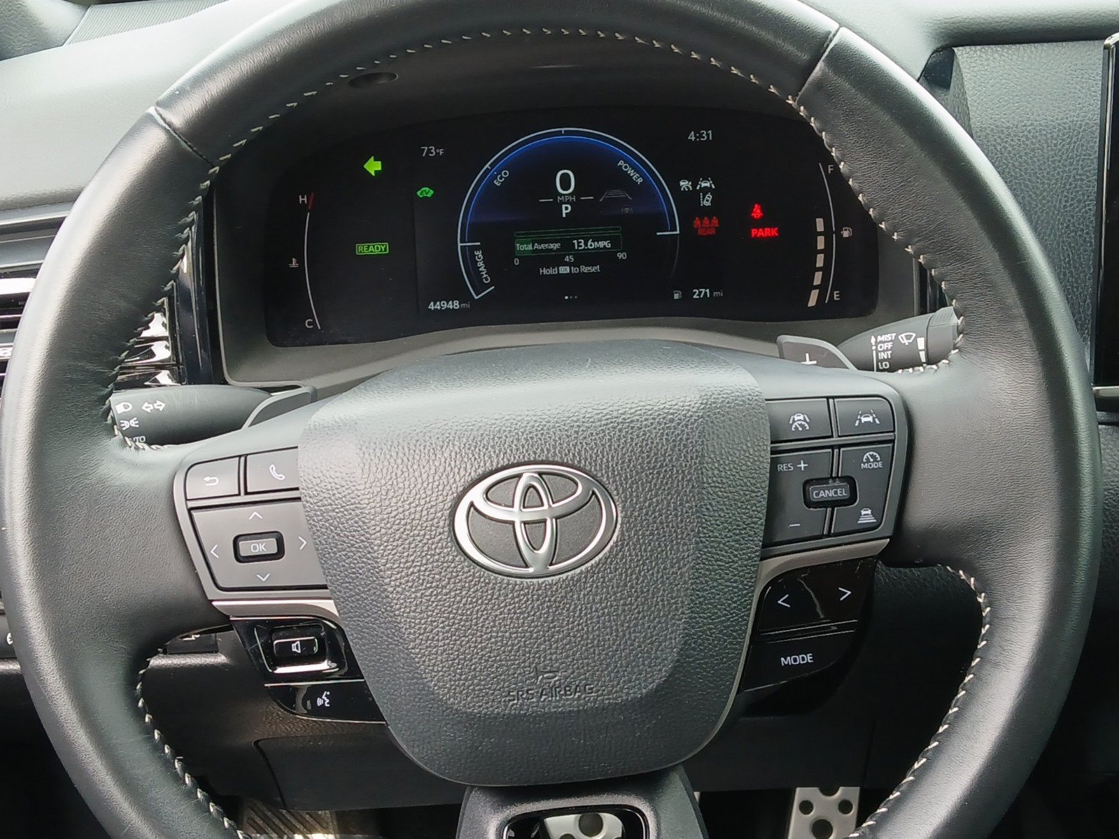 Used 2025 Toyota Camry SE FWD image 11