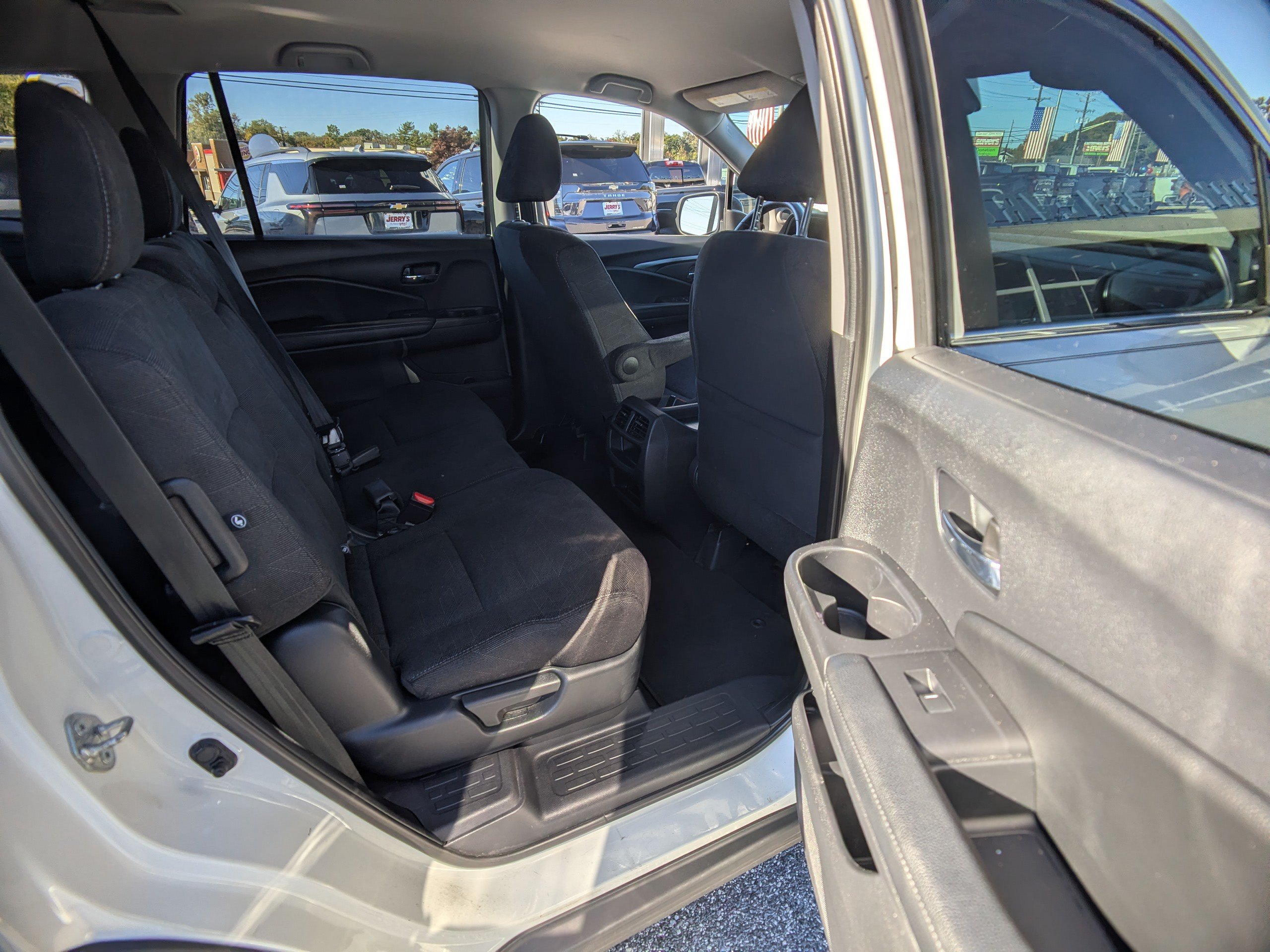Used 2019 Honda Pilot LX image 13