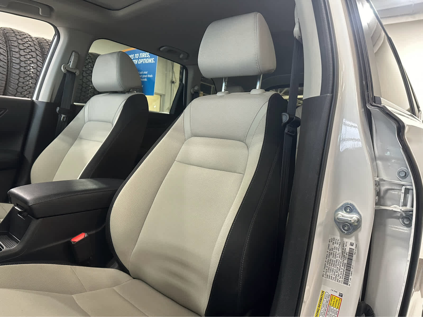 Used 2023 Honda CR-V EX image 18