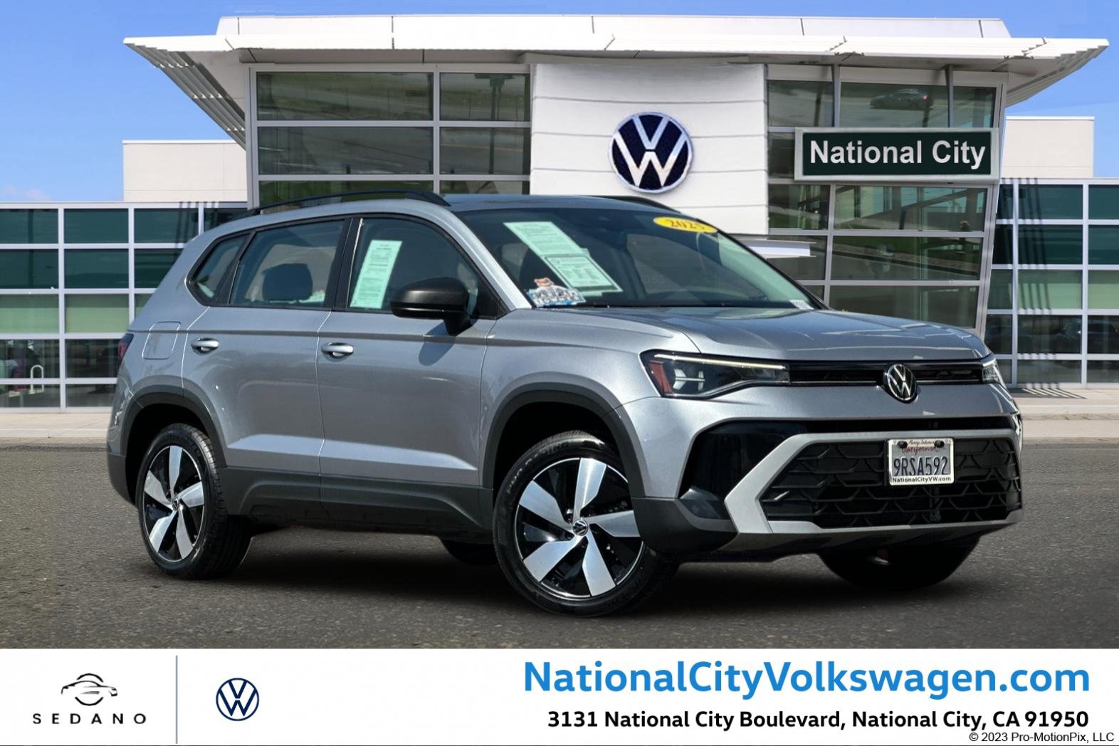 Used 2025 Volkswagen Taos S AWD/4WD image 1