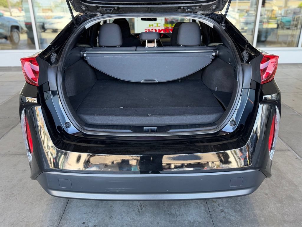 Certified 2021 Toyota Prius Prime LE FWD image 16