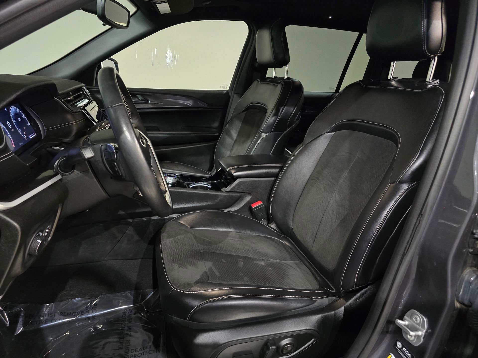 Used 2022 Jeep Grand Cherokee Altitude image 20