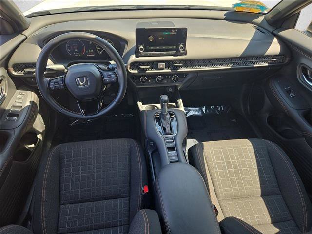 Certified 2025 Honda HR-V Sport image 17