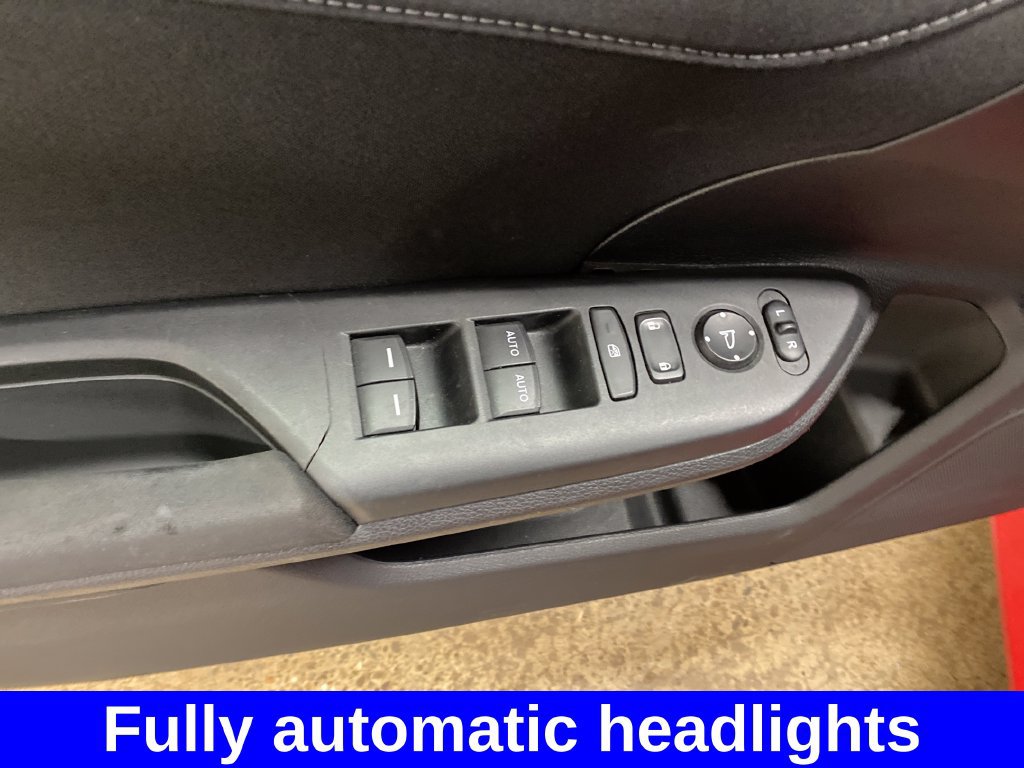 Used 2018 Honda Civic EX image 9